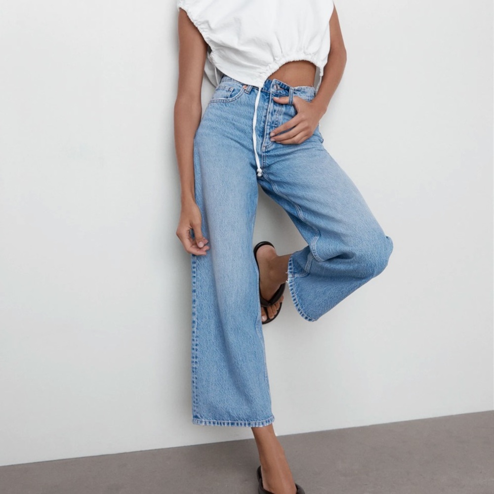 Zara HI-RISE WIDE LEG CROPPED JEANS Size 4 36